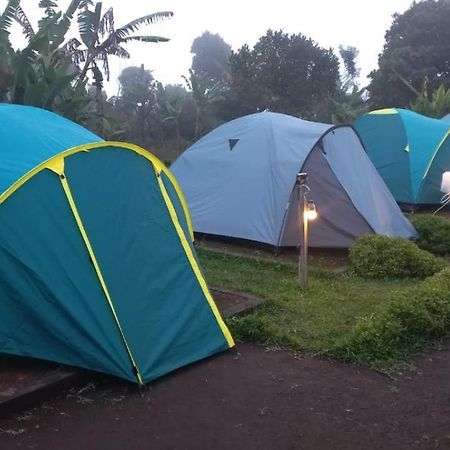 ホテル The Gate Rinjani Sajang エクステリア 写真