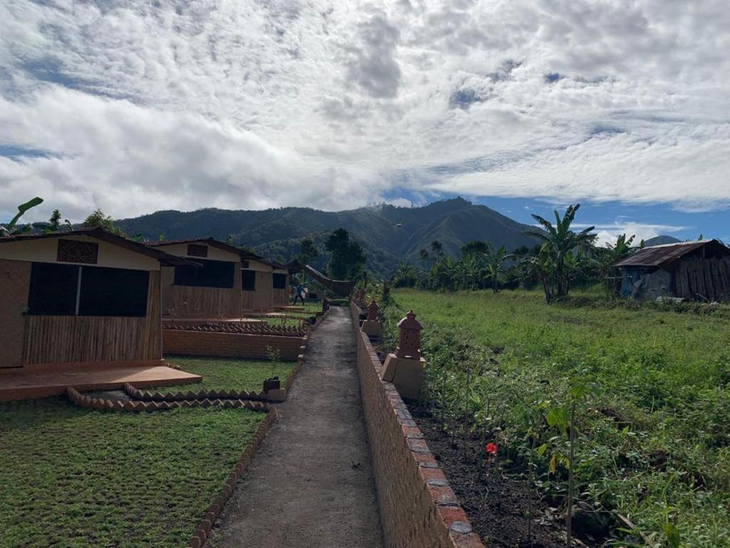 ホテル The Gate Rinjani Sajang エクステリア 写真